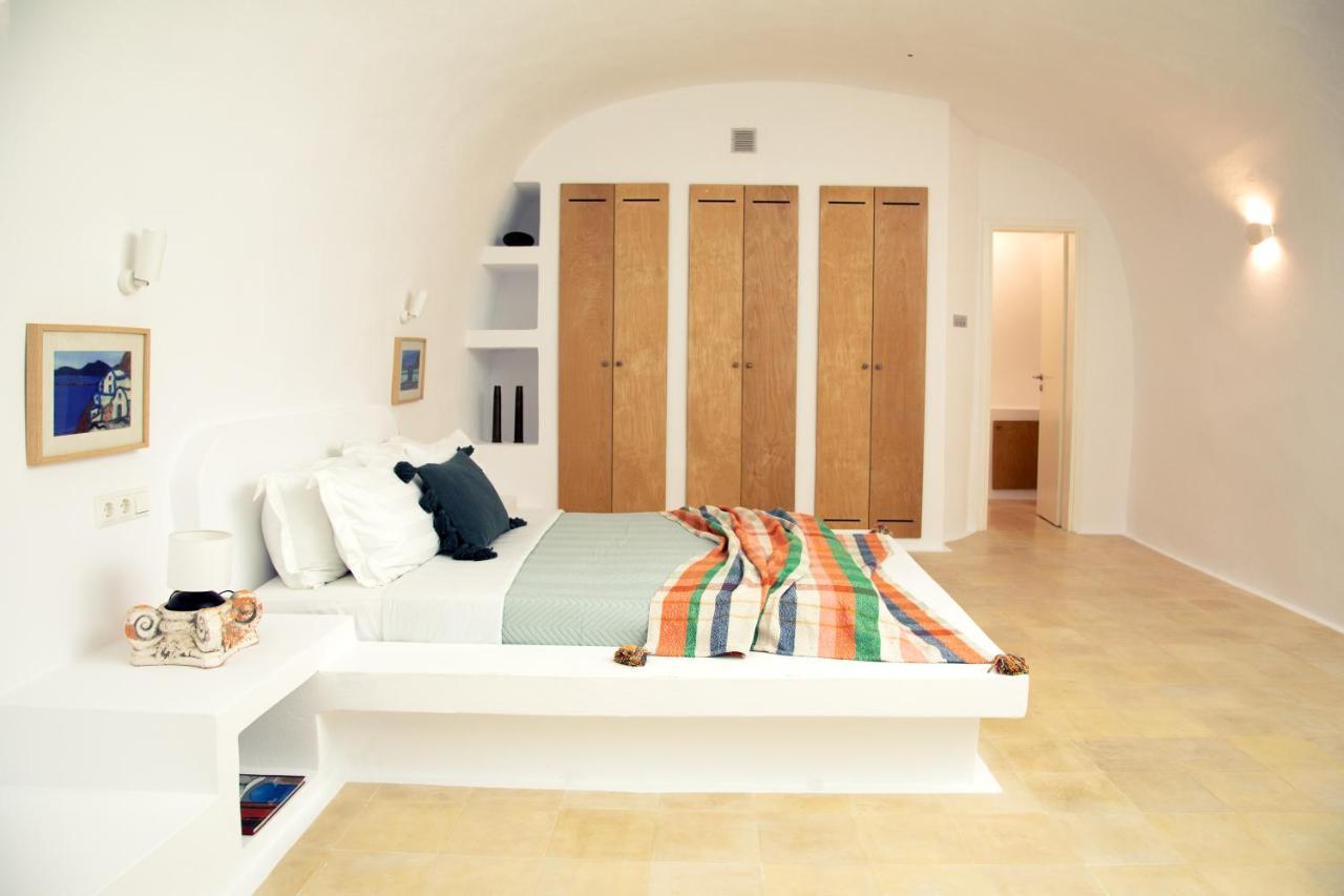 Amphora Santorini Akrotiri Apartment